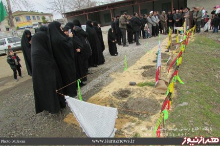 مراسم نهال کاری یادبود شهدای مدافع حرم شهرستان آمل در حسینیه آل طاها